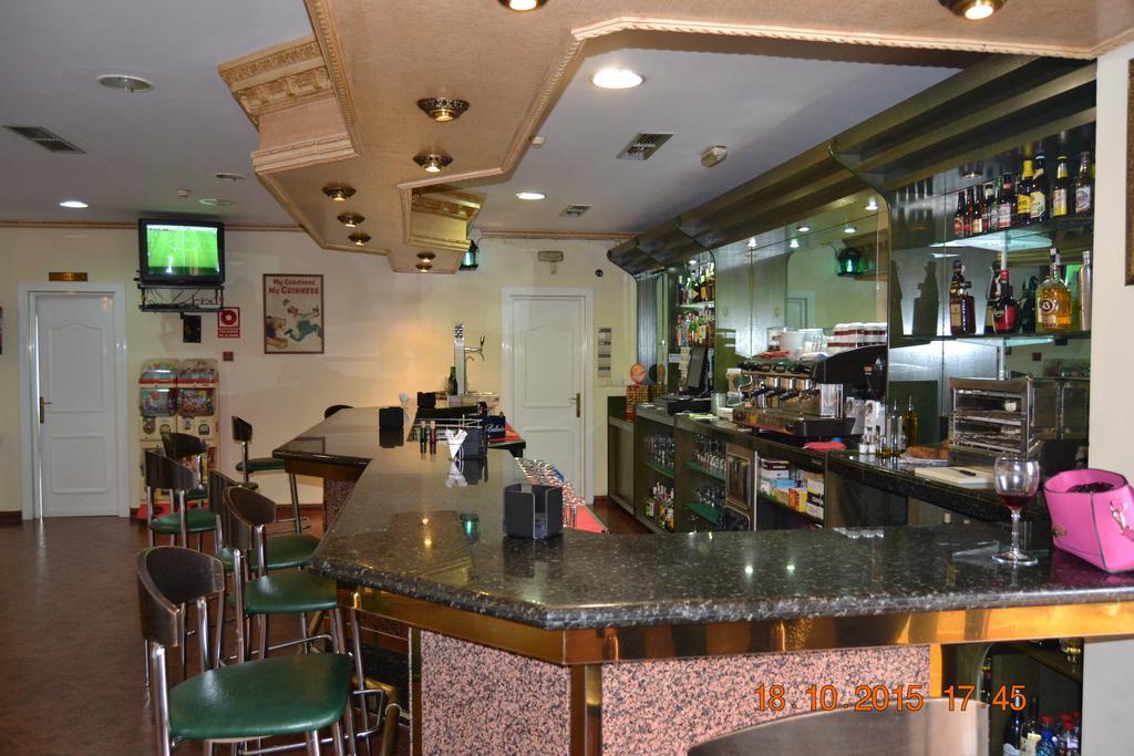 Hotel Poniente Moraleda De Zafayona Extérieur photo
