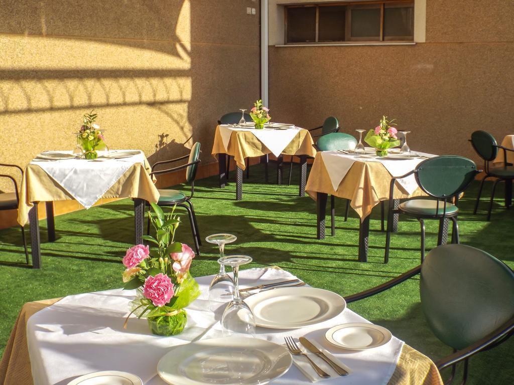 Hotel Poniente Moraleda De Zafayona Extérieur photo